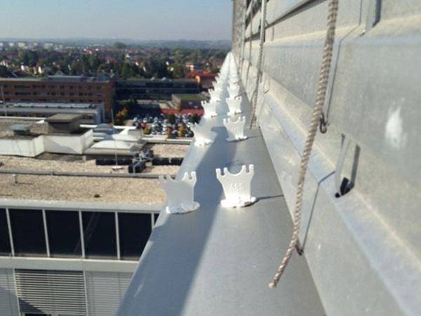 UV-beständiges, schlagzähes Kunststoffträgerelement